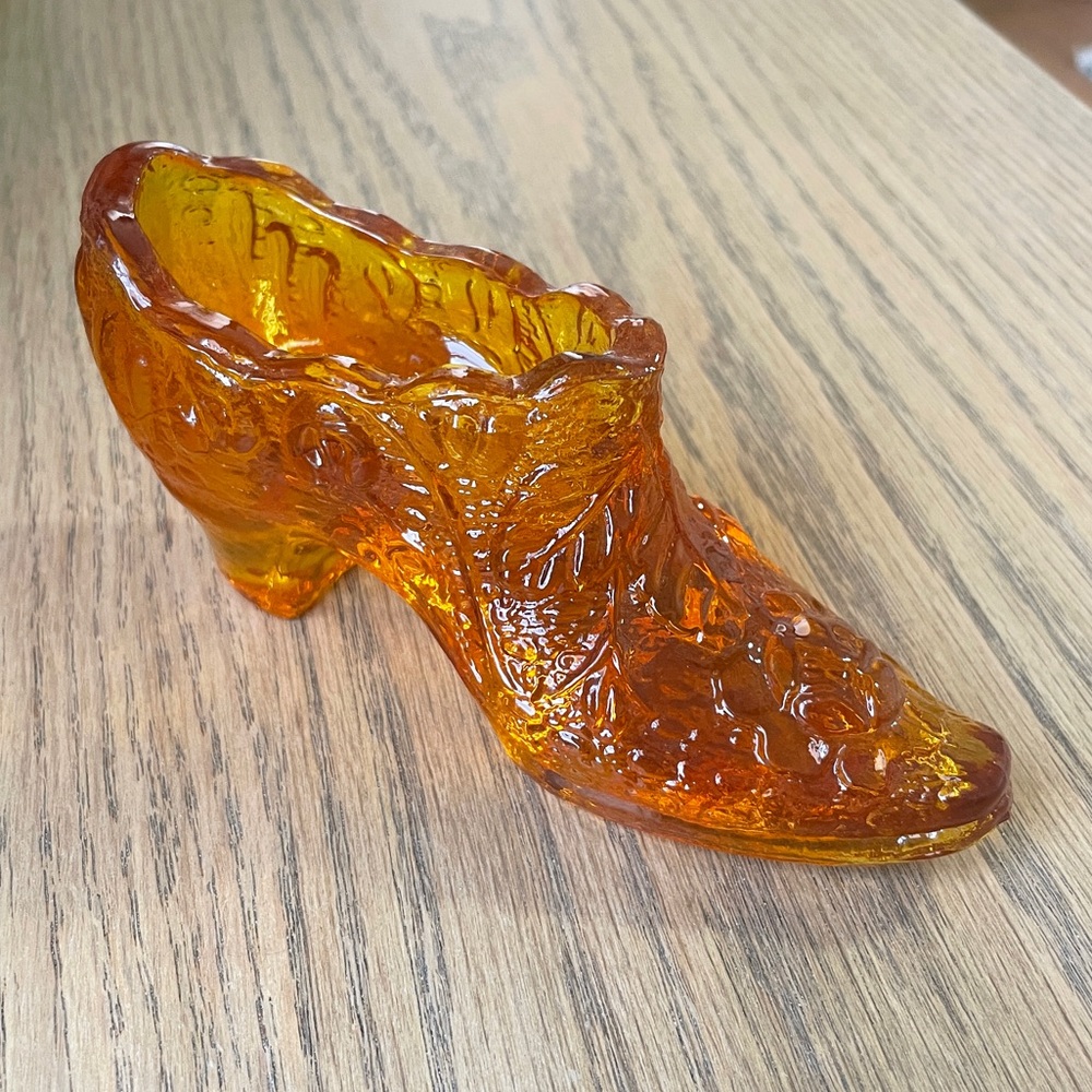 Fenton art glass amberina glass shoe